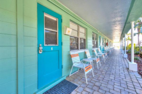 Tropic Terrace Suite #8 - Beachfront Resort